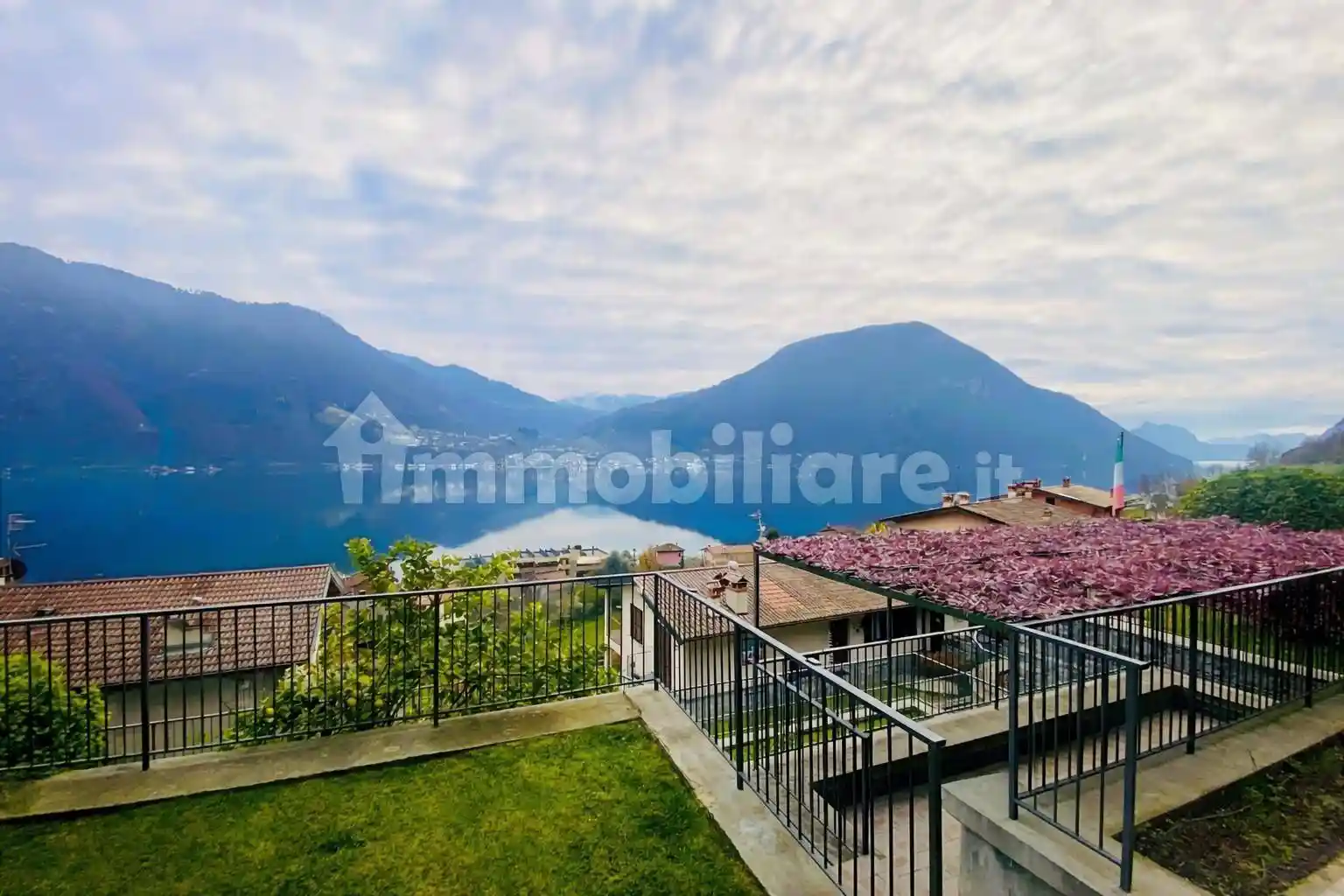 Villa in vendita a Valsolda