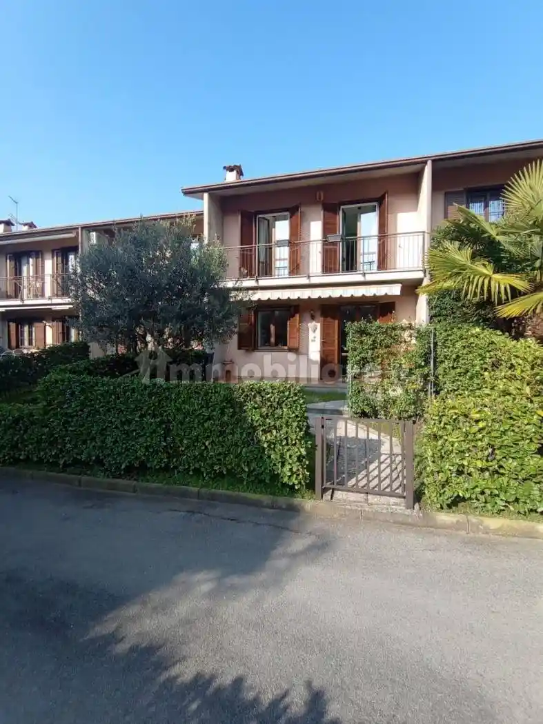 Villetta a schiera in vendita a Bulciago