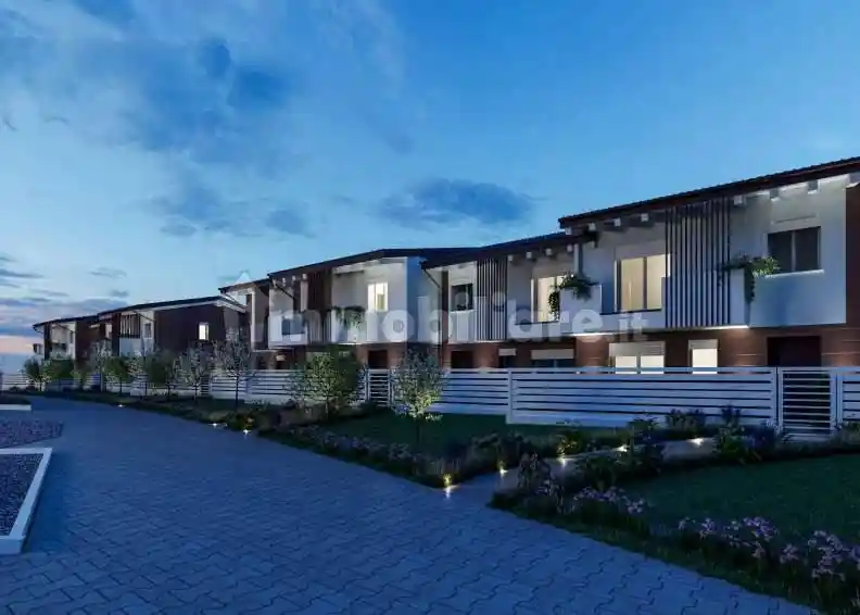 Villetta a schiera in vendita a Modena