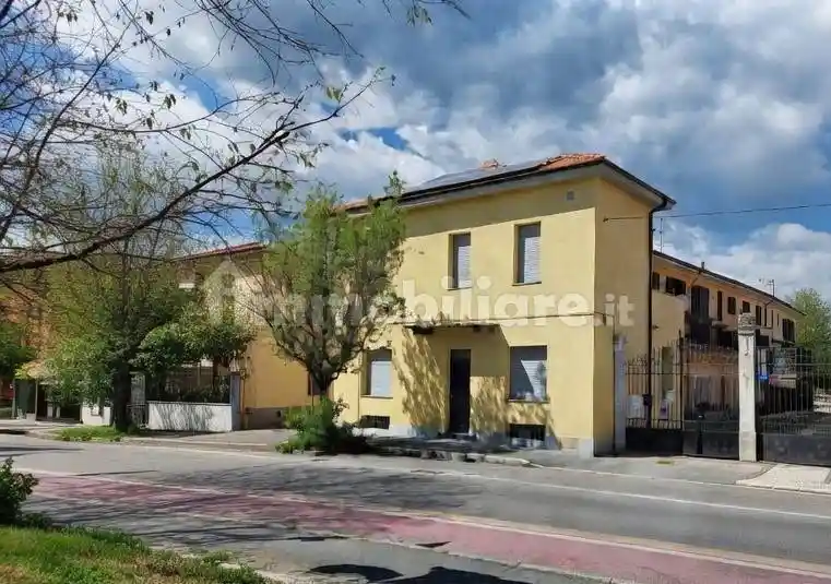 Casa indipendente in vendita a Rescaldina