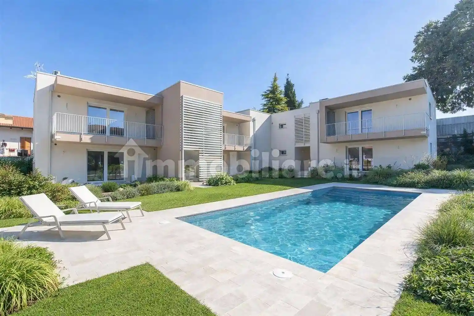 Appartamento in vendita a Peschiera del Garda