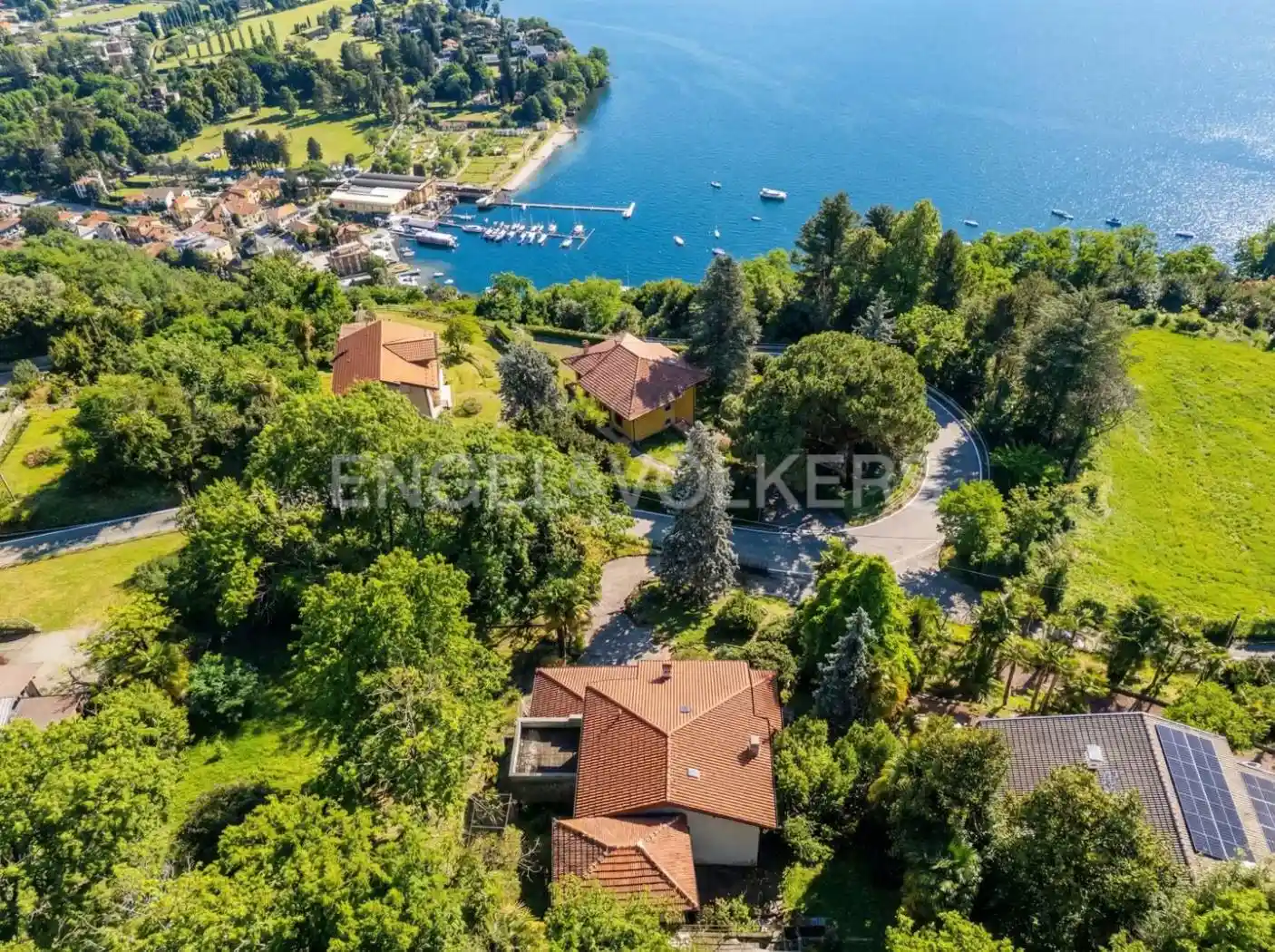 Villa in vendita a Massino Visconti