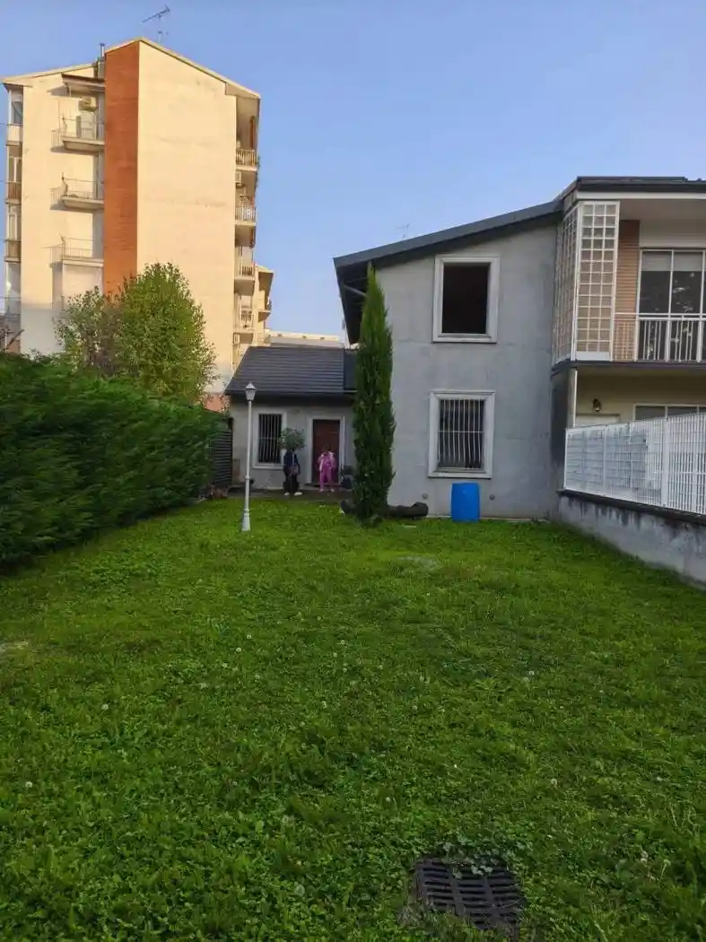 Villa in vendita a Vercelli