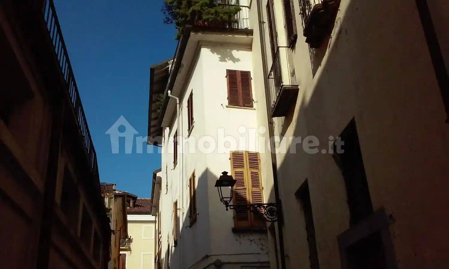 Appartamento in vendita a Vercelli