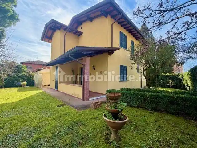 Villa in vendita a Forte dei Marmi
