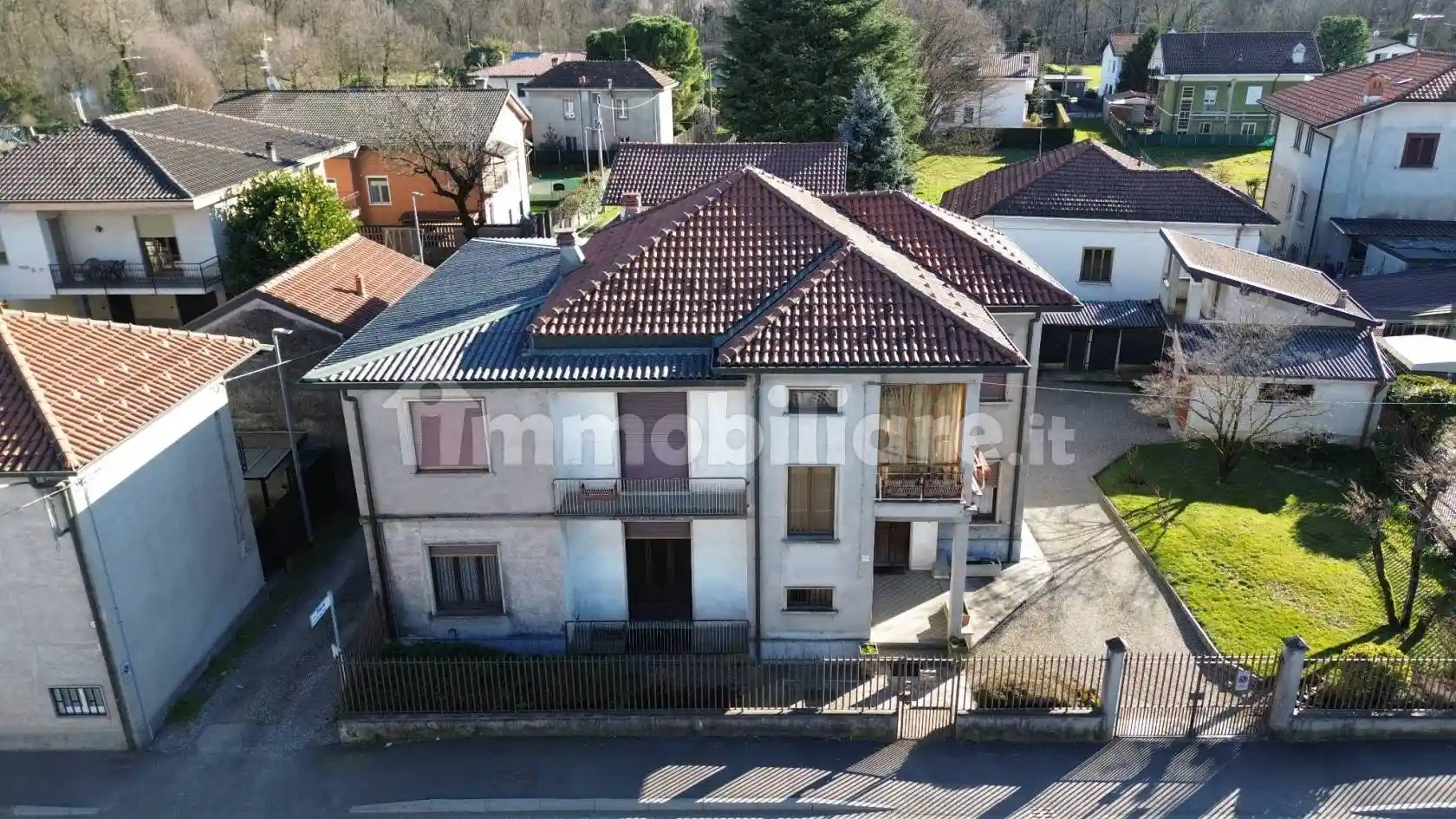 Villa in vendita a Cogliate