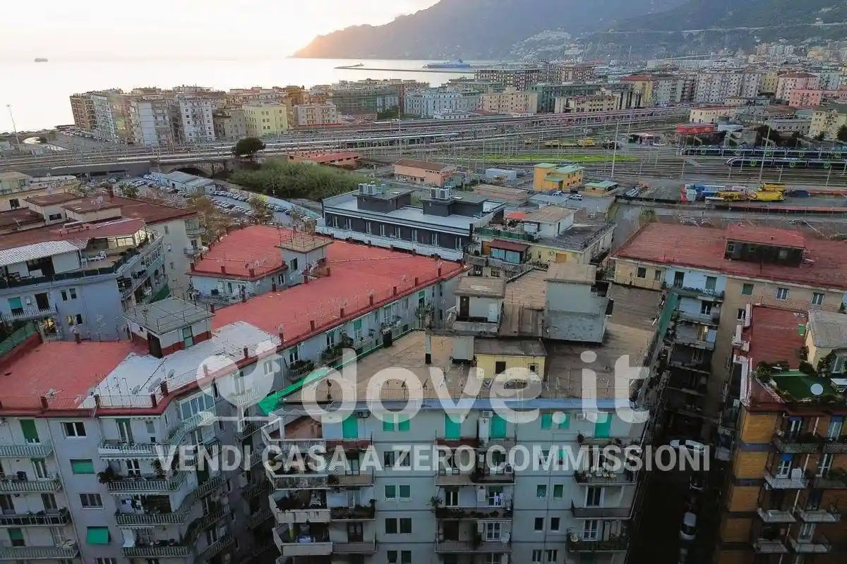 Appartamento in vendita a Salerno