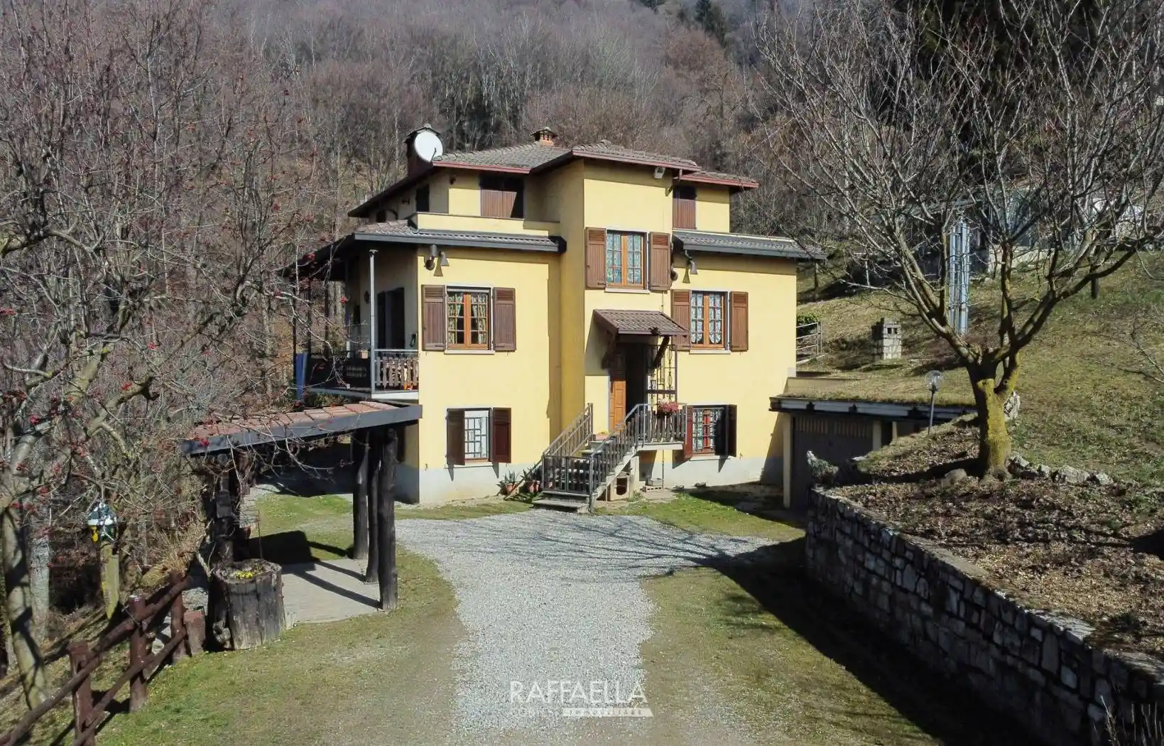 Villa in vendita a Grone