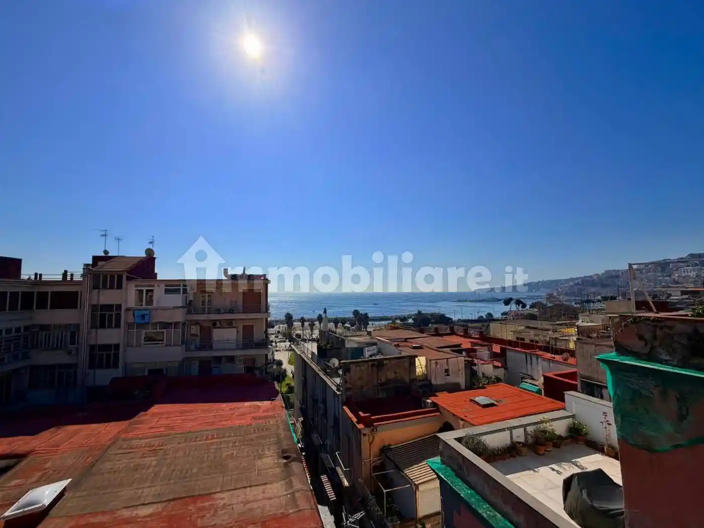 Appartamento in vendita a Napoli