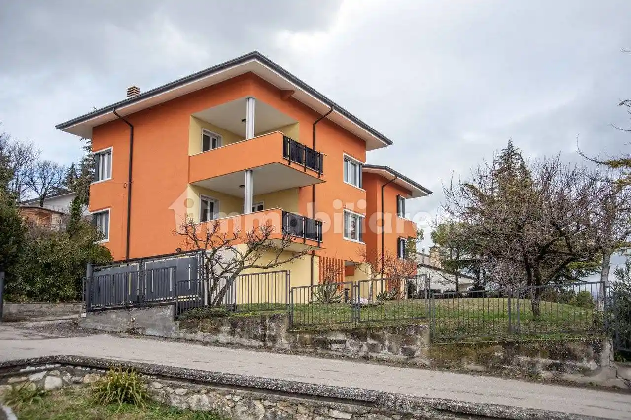 Villa in vendita a Mezzane di Sotto