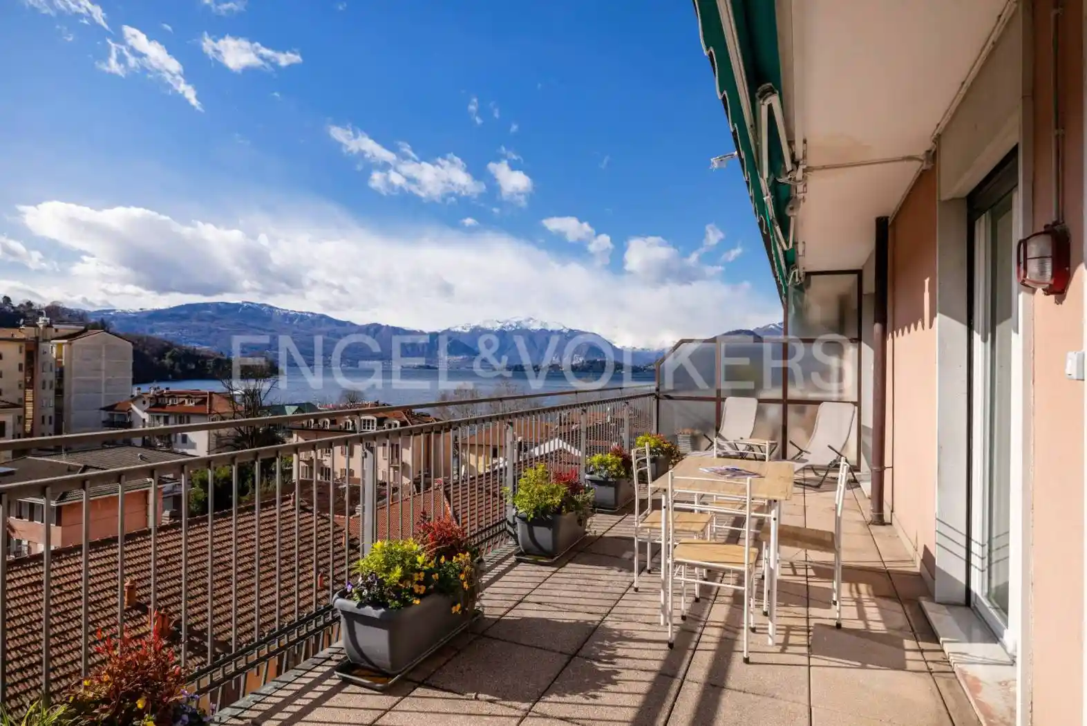 Attico - Mansarda in affitto a Laveno-Mombello