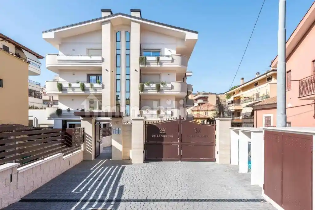 Appartamento in vendita a Grottaferrata