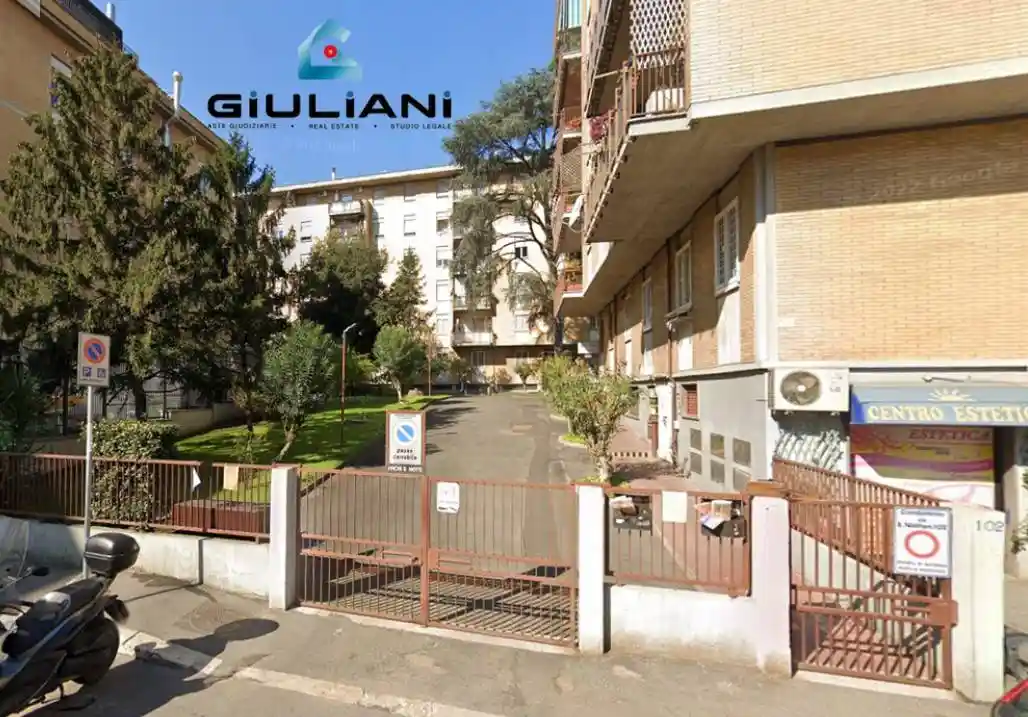 Appartamento in vendita a Roma