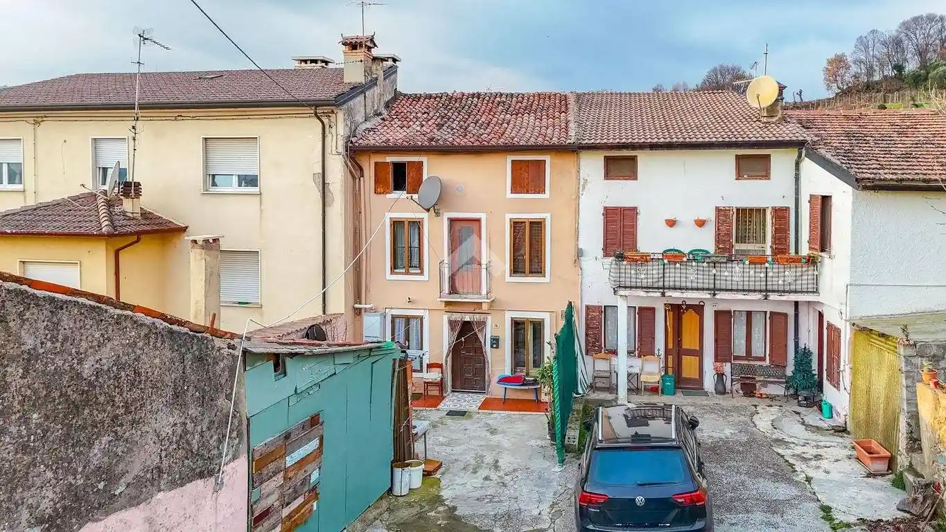 Rustico - Casale in vendita a Montecchia di Crosara