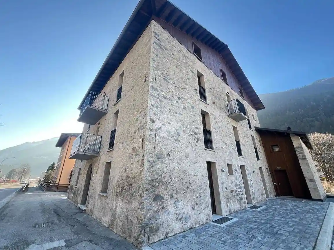 Appartamento in vendita a Valdisotto