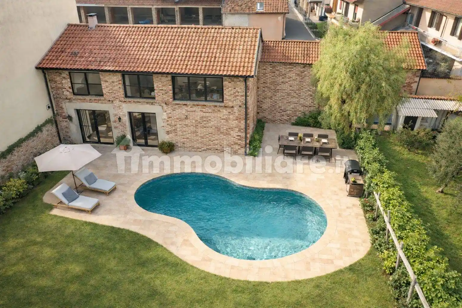 Villa in vendita a Agrate Brianza