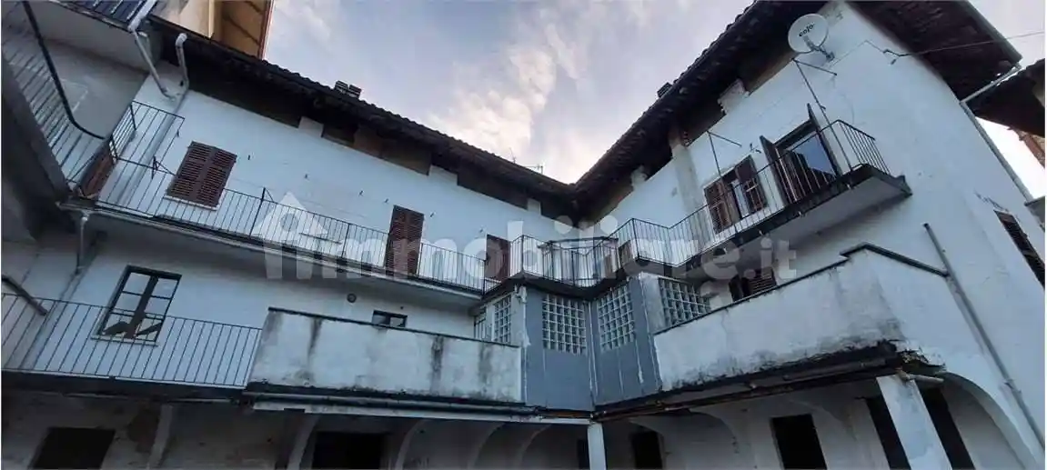 Casa indipendente in vendita a Pettinengo