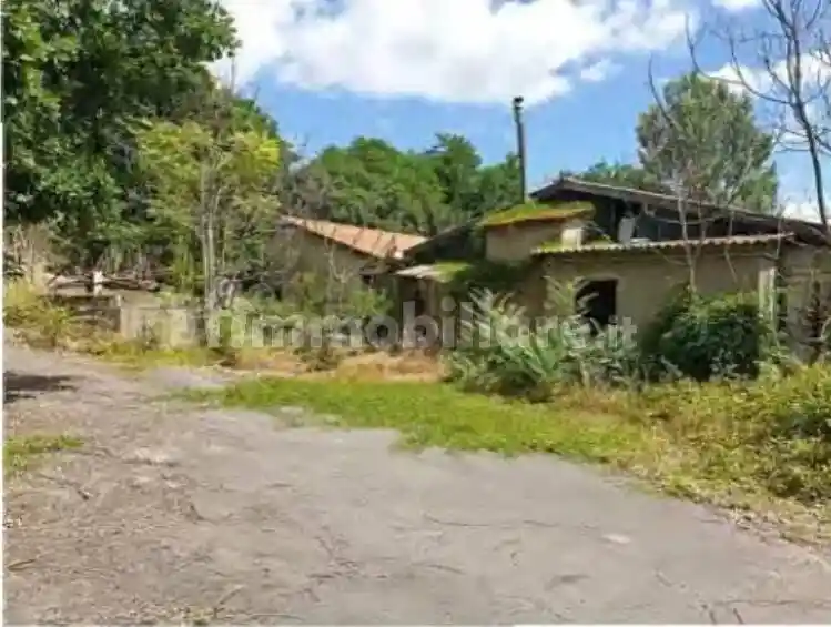 Rustico - Casale in vendita a Montevarchi