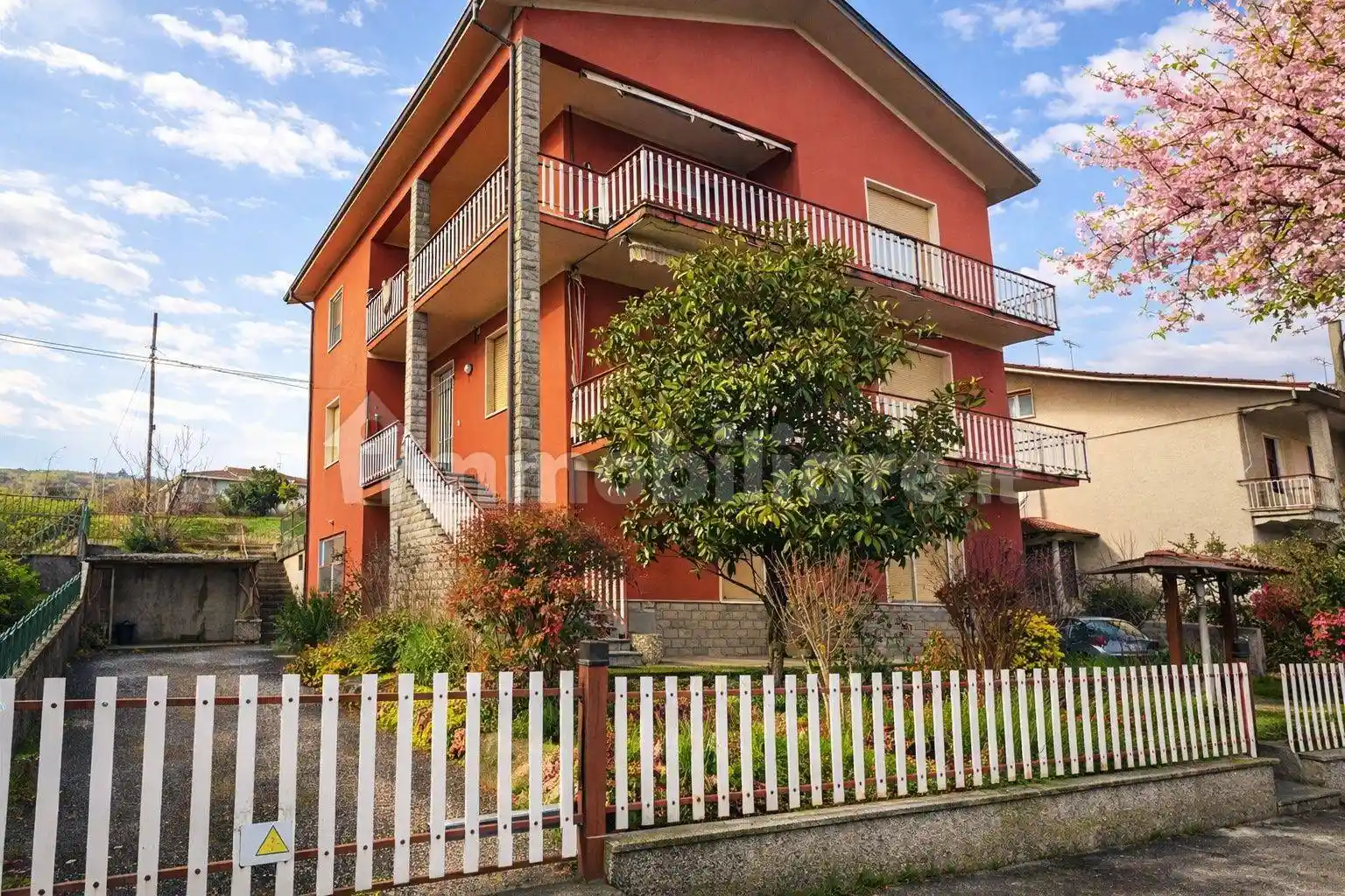 Villa in vendita a Medesano