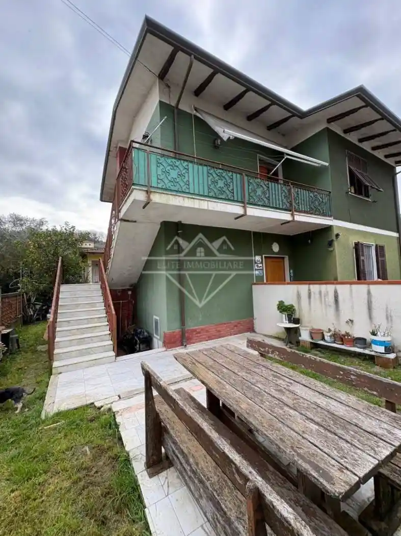 Appartamento in vendita a Carrara