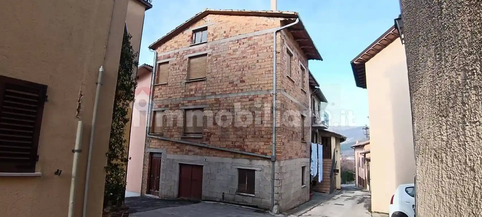 Casa indipendente in vendita a Gualdo Tadino