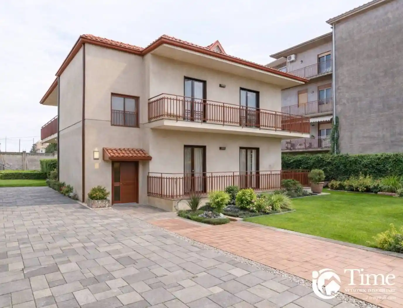 Palazzo - Edificio in vendita a Catania