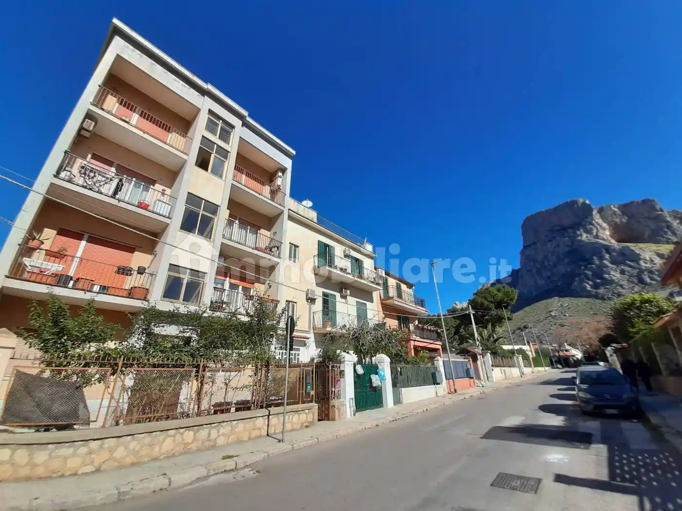 Appartamento in vendita a Palermo