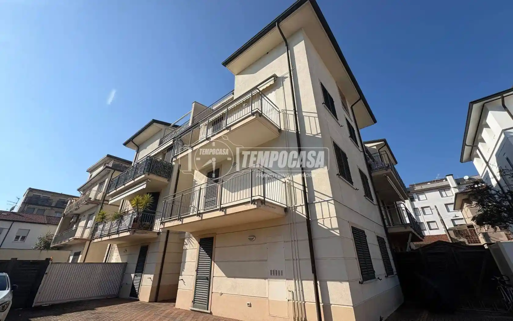 Appartamento in vendita a Viareggio