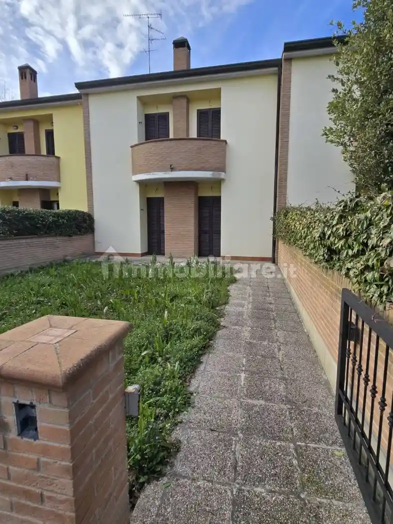 Villetta a schiera in vendita a Finale Emilia