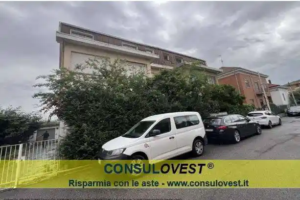 Appartamento in vendita a Novara