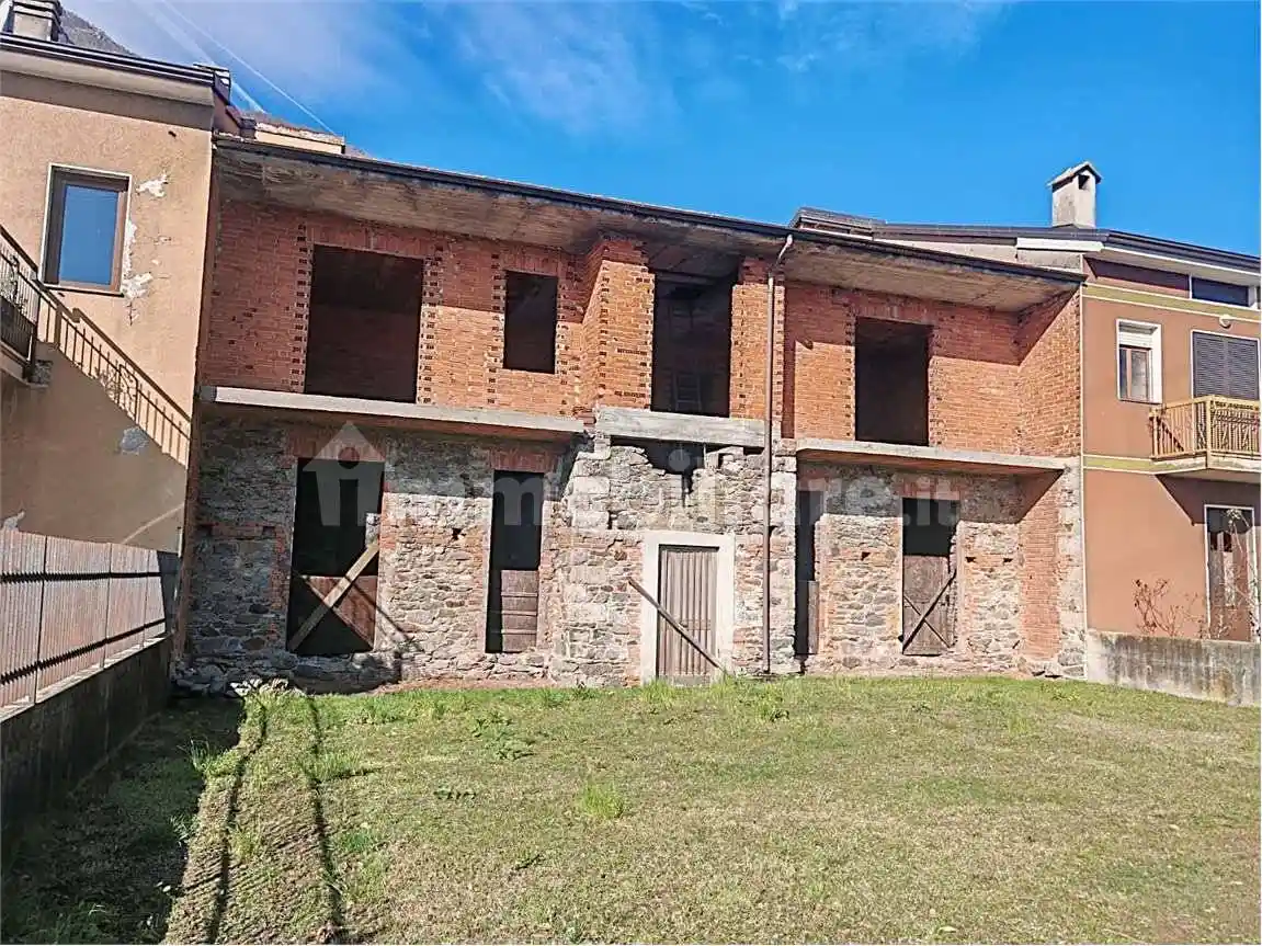 Rustico - Casale in vendita a Quassolo