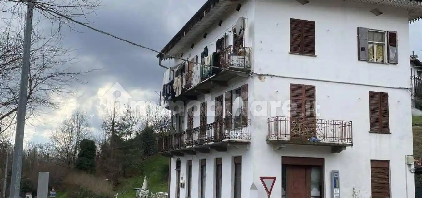 Casa indipendente in vendita a Casapinta