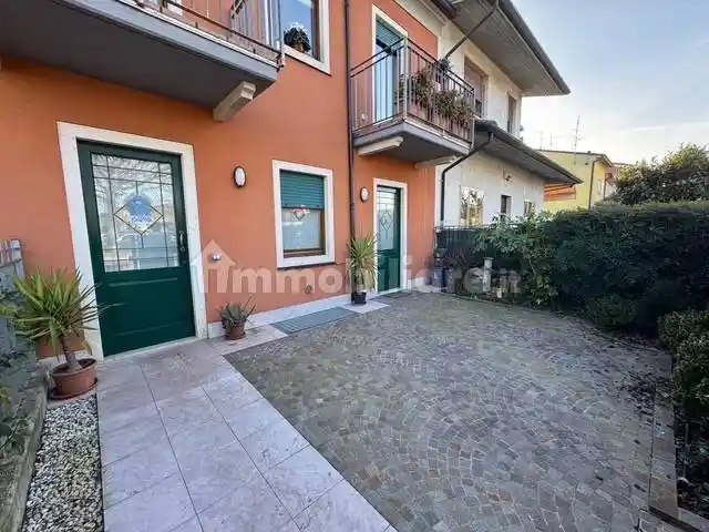 Casa indipendente in vendita a San Giovanni Lupatoto