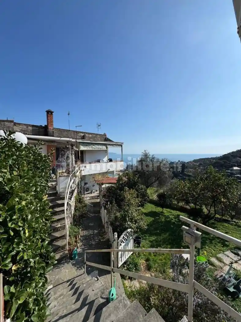 Villa in vendita a Rapallo