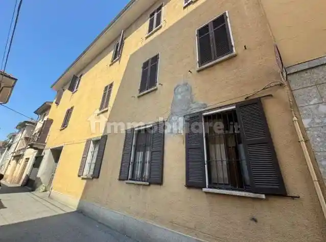 Appartamento in vendita a Borgomanero