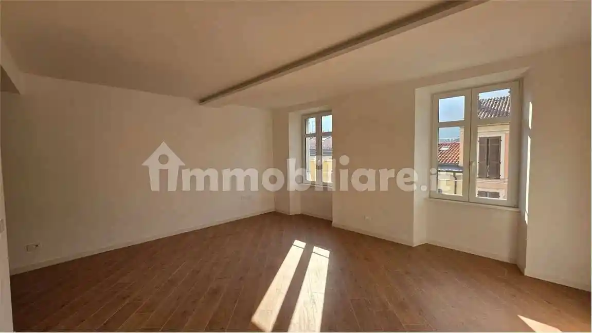 Appartamento in affitto a Como