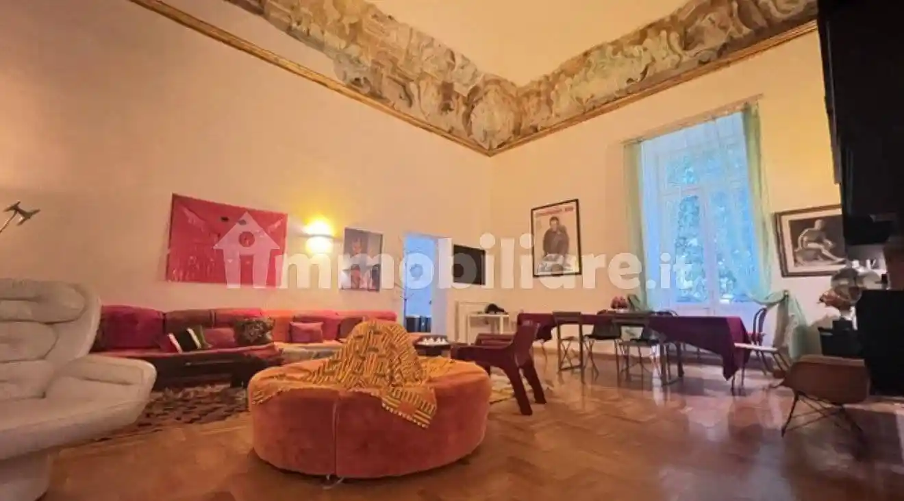 Appartamento in vendita a Napoli