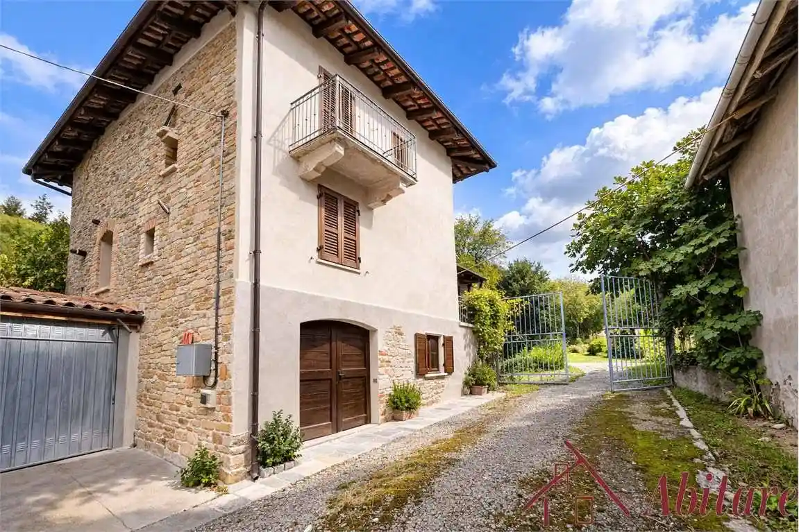 Casa indipendente in vendita a Neive