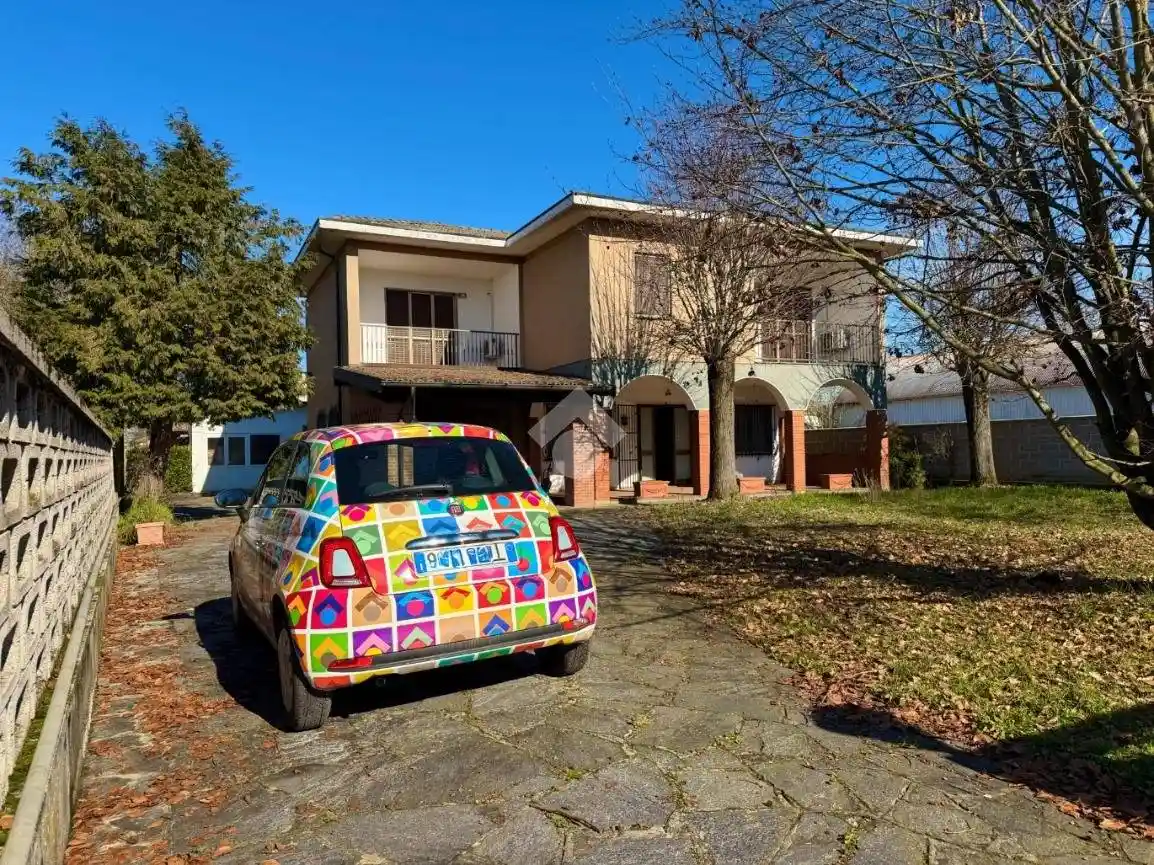 Villa in vendita a Verrua Po