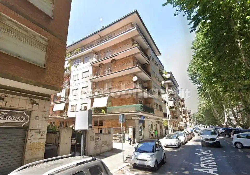 Appartamento in vendita a Roma