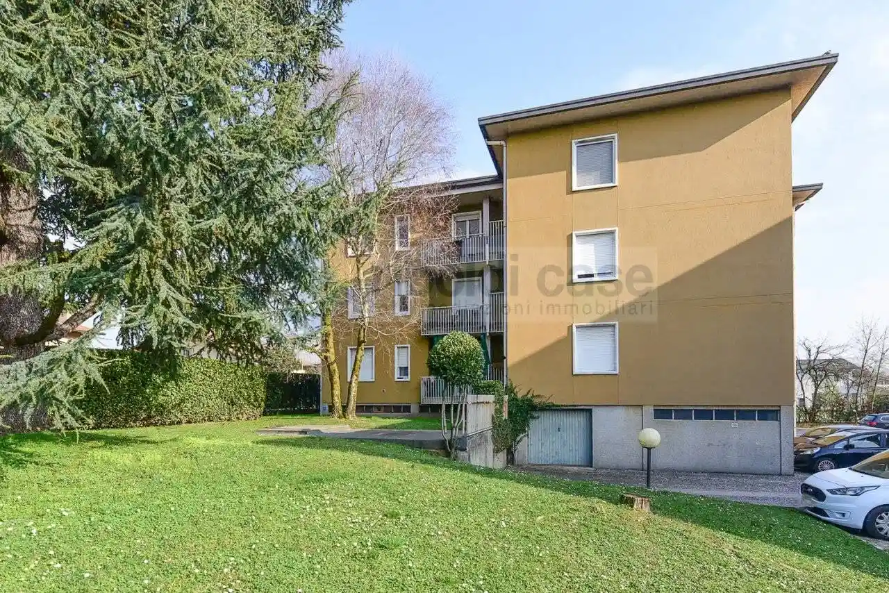 Appartamento in vendita a Mariano Comense