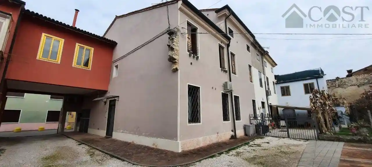 Appartamento in vendita a Montecchio Maggiore