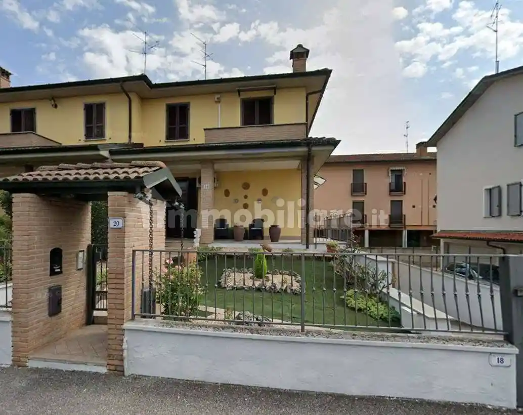 Villa in vendita a San Colombano al Lambro