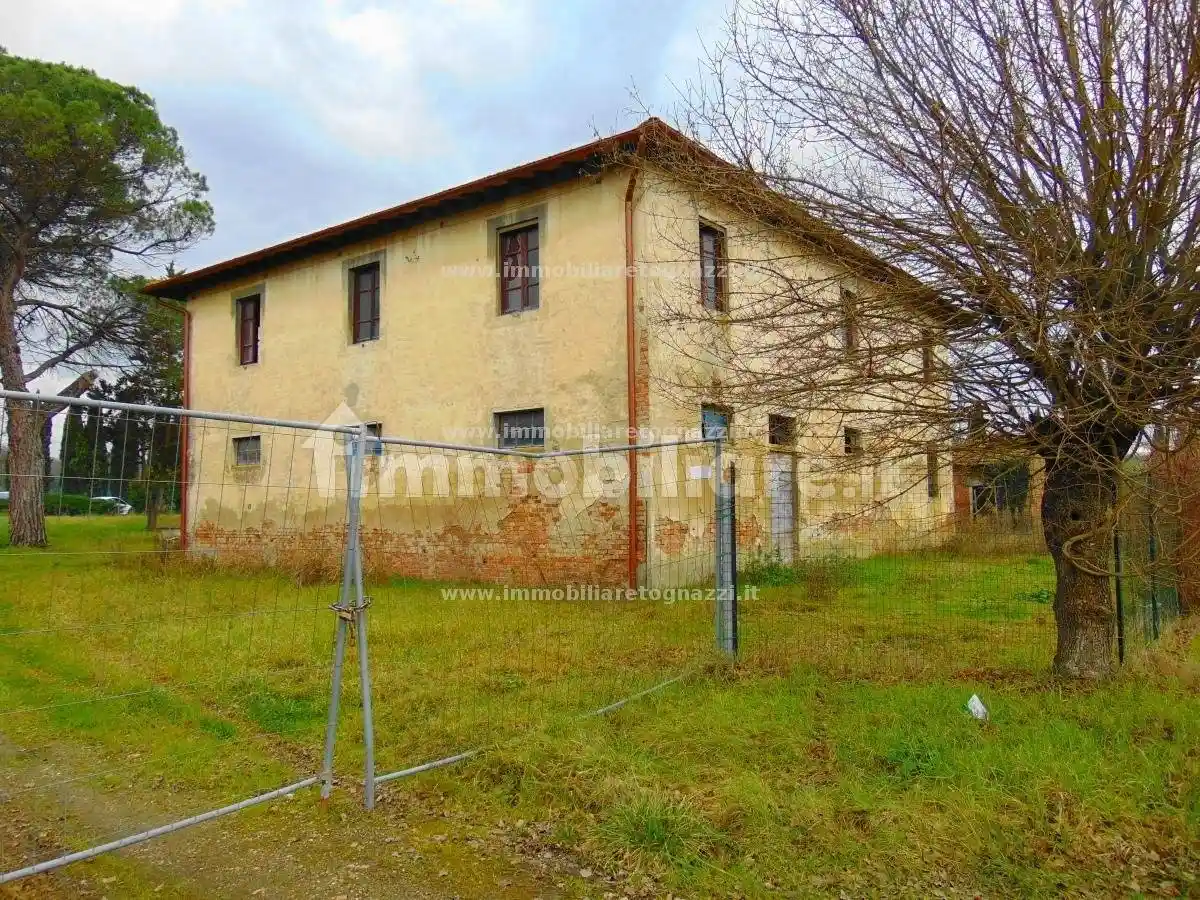 Rustico - Casale in vendita a Castelfiorentino