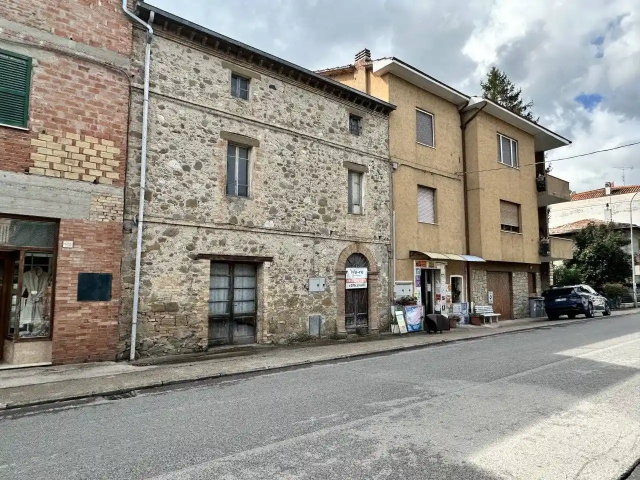 Rustico - Casale in vendita a Perugia