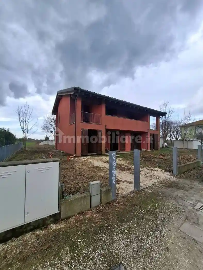 Villetta a schiera in vendita a Medicina