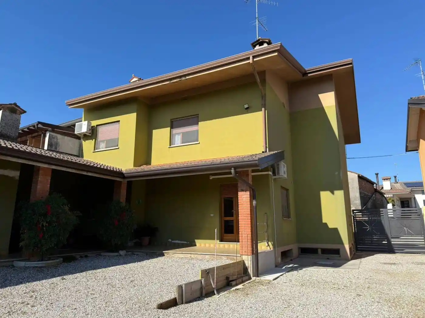 Villa in vendita a Santa Maria la Longa