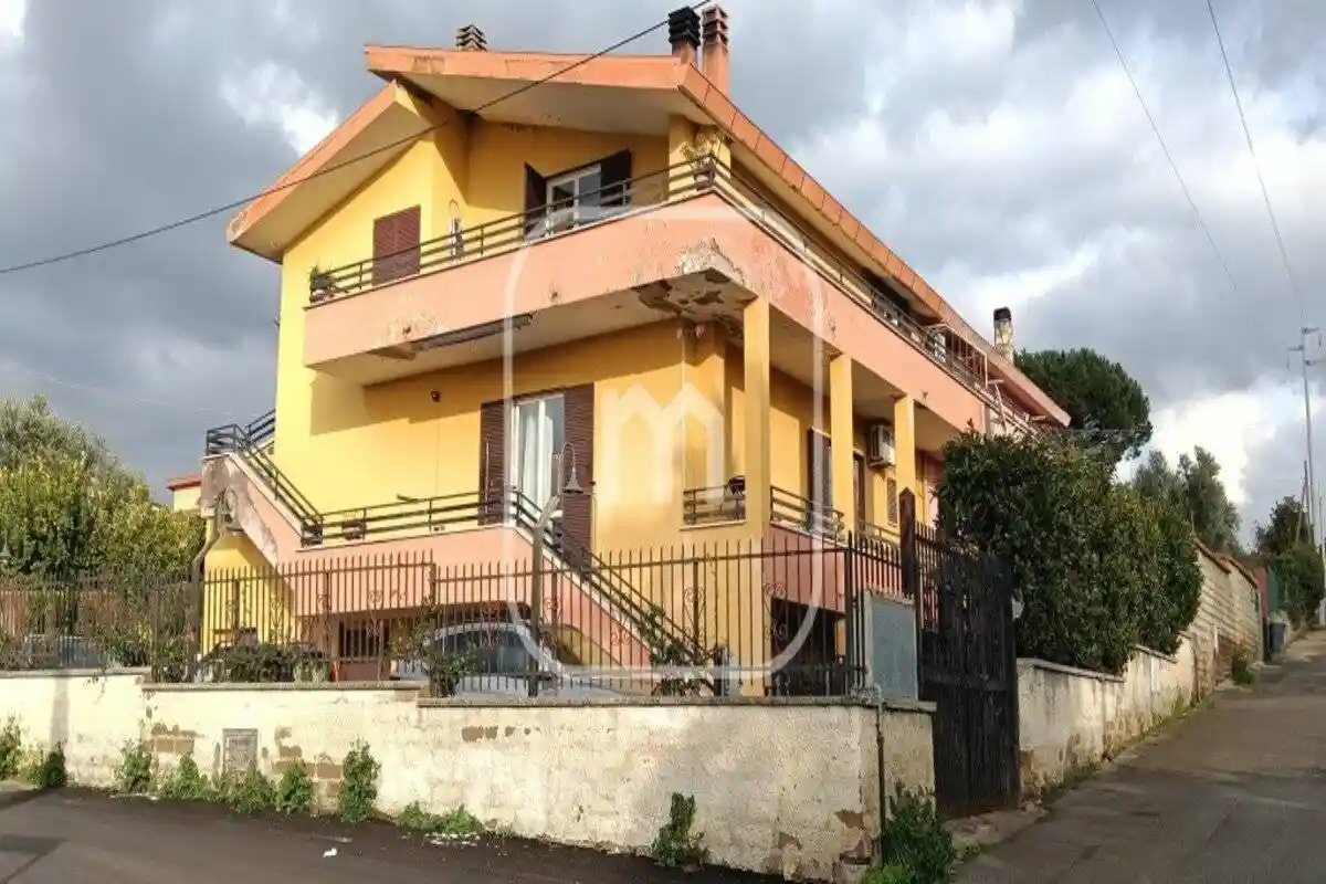 Appartamento in vendita a Zagarolo