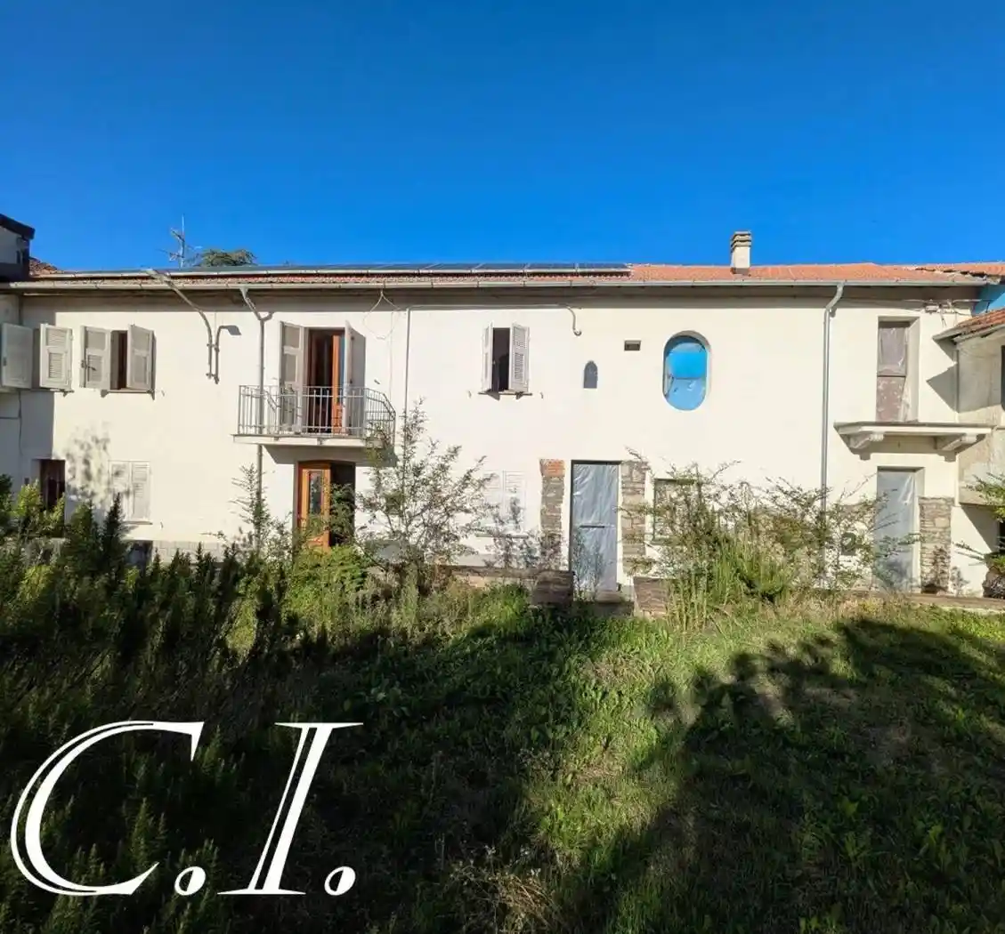 Villa in vendita a Cairo Montenotte