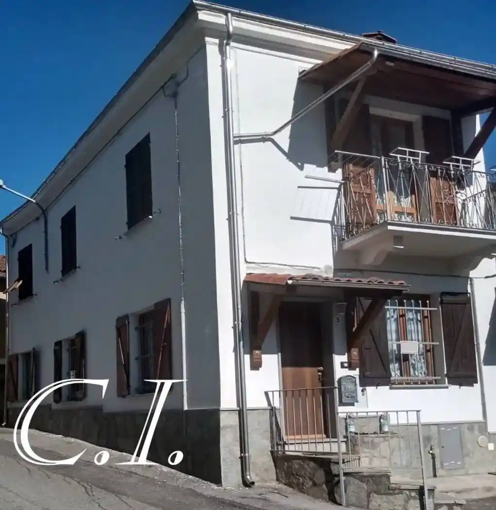 Villa in vendita a Dego